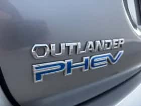 Mitsubishi Outlander (2019) thumbnail 51