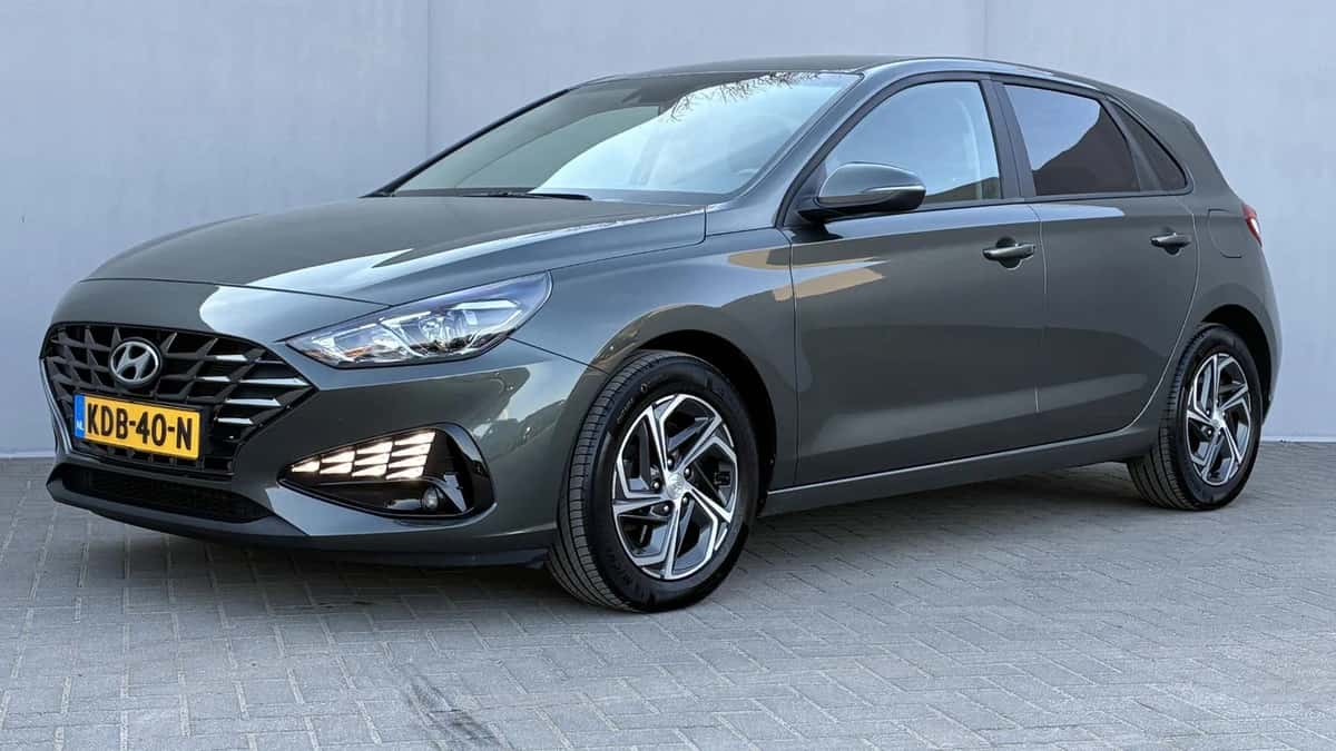 Hyundai i30 (2022) — foto 1
