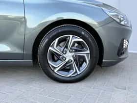 Hyundai i30 (2022) thumbnail 24