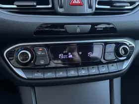 Hyundai i30 (2022) thumbnail 30