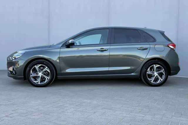 Hyundai i30 (2022) thumbnail 9