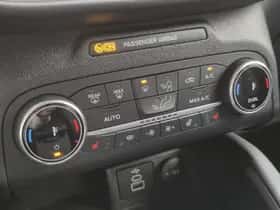 Ford Kuga (2023) thumbnail 25