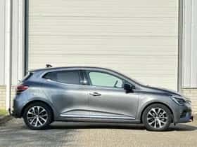 Renault Clio (2023) thumbnail 31