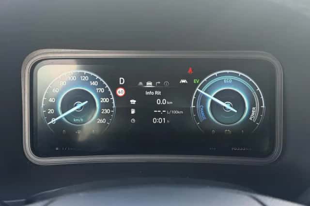 Hyundai Kona (2021) thumbnail 15