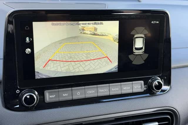 Hyundai Kona (2021) thumbnail 16