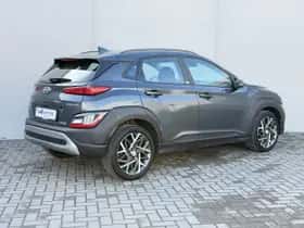 Hyundai Kona (2021) thumbnail 3