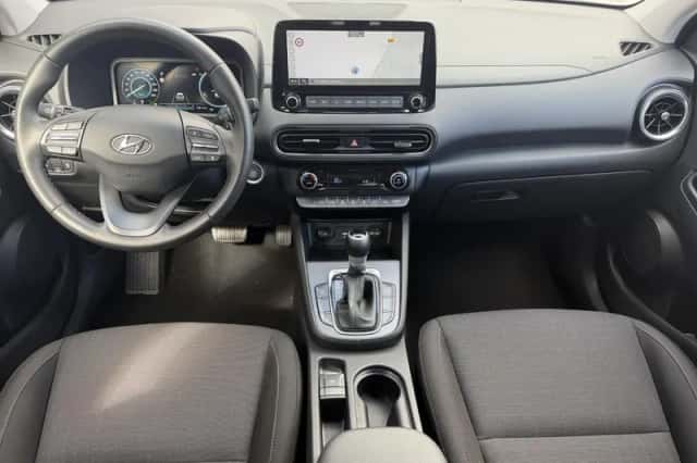 Hyundai Kona (2022) thumbnail 2