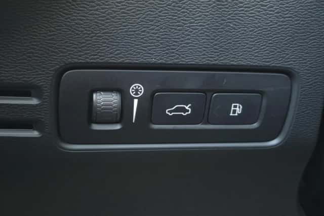 Volvo XC40 (2022) thumbnail 31