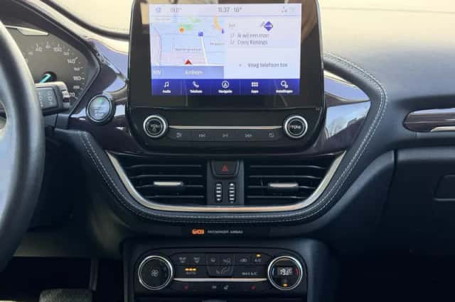 Ford Fiesta (2019) thumbnail 4