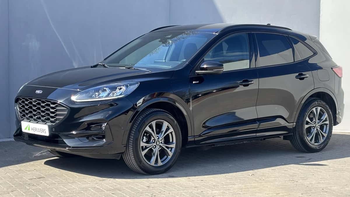 Ford Kuga (2023) — foto 1