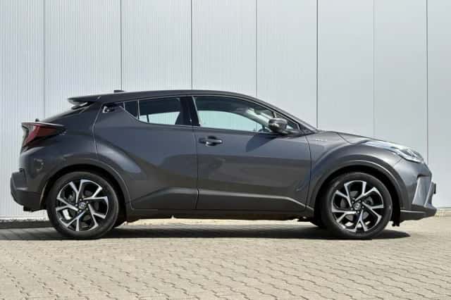 Toyota C-HR (2021) thumbnail 18