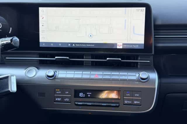 Hyundai Kona (2025) thumbnail 4