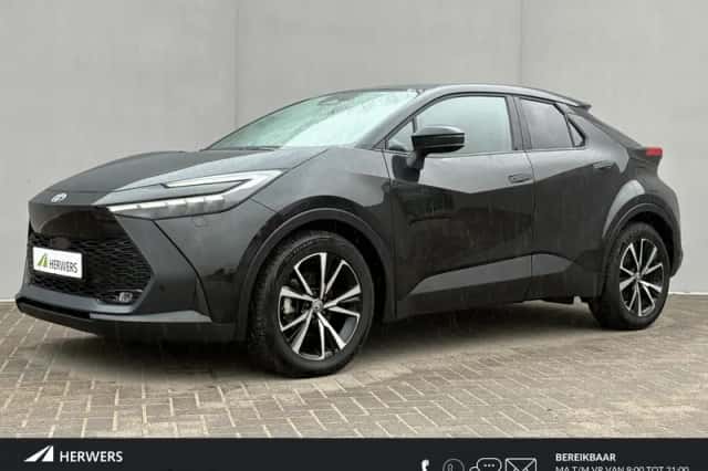 Toyota C-HR (2025) thumbnail 1