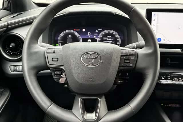 Toyota C-HR (2025) thumbnail 15