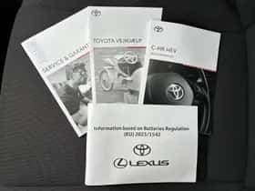 Toyota C-HR (2025) thumbnail 4