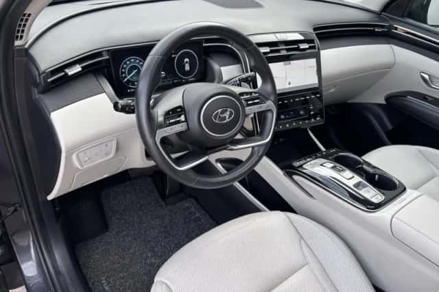 Hyundai Tucson (2021) thumbnail 16