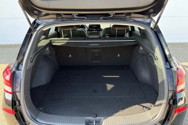 Hyundai i30 (2023) thumbnail 29