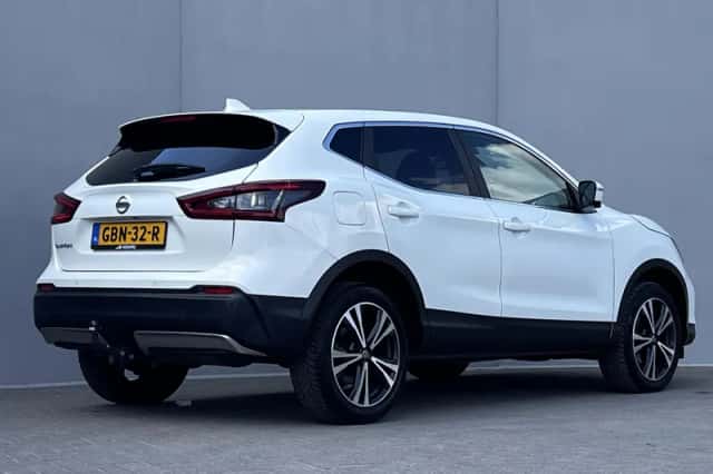 Nissan Qashqai (2021) thumbnail 3