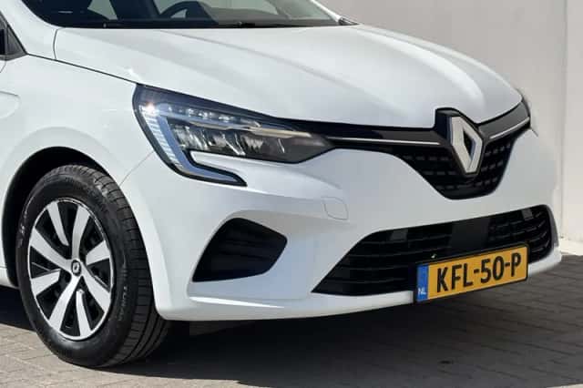 Renault Clio (2022) thumbnail 31