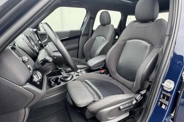 MINI Countryman (2017) thumbnail 8