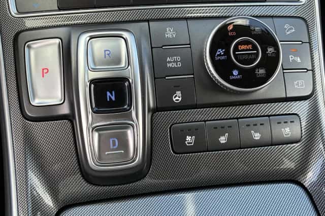 Hyundai Santa Fe (2022) thumbnail 34