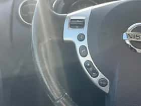 Nissan Qashqai (2010) thumbnail 14