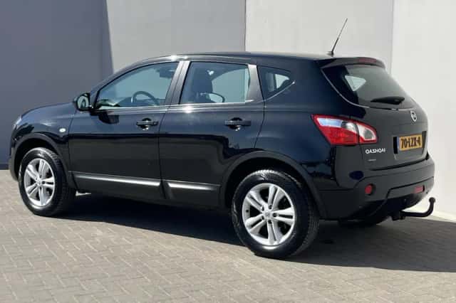 Nissan Qashqai (2010) thumbnail 15