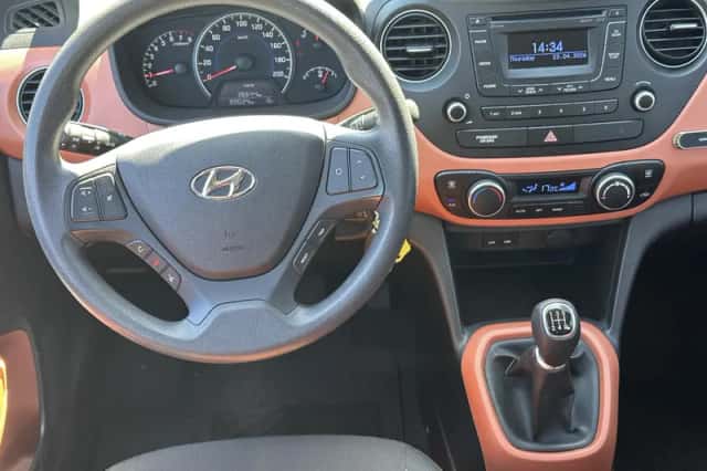 Hyundai i10 (2014) thumbnail 35