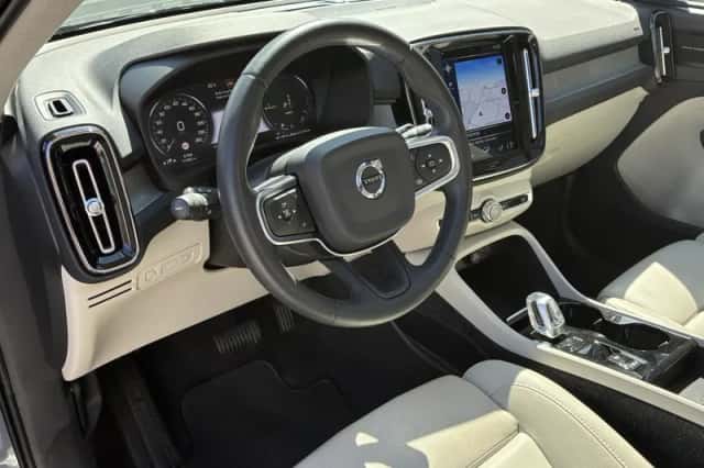 Volvo XC40 (2020) thumbnail 16