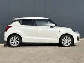 Suzuki Swift (2022) thumbnail 18