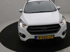 Ford Kuga (2018) thumbnail 52