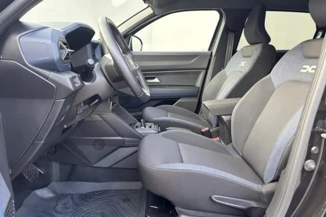 Dacia Duster (2025) thumbnail 7