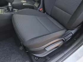 Hyundai i20 (2023) thumbnail 34