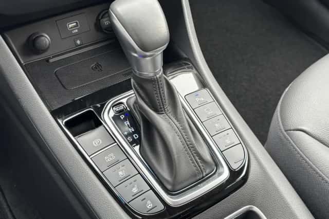 Hyundai Ioniq (2020) thumbnail 24