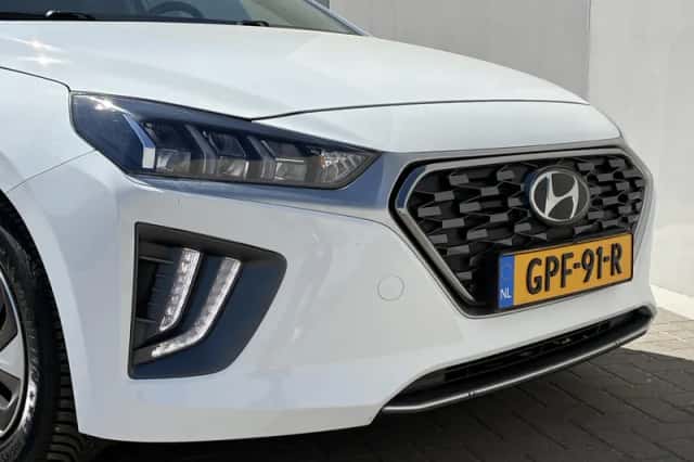 Hyundai Ioniq (2022) thumbnail 21