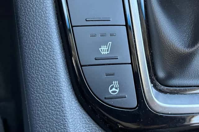 Hyundai Ioniq (2022) thumbnail 5
