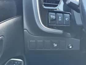 Mitsubishi Outlander (2021) thumbnail 23