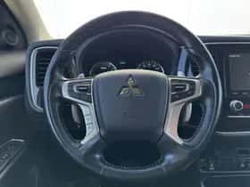 Mitsubishi Outlander (2021) thumbnail 35