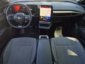Renault Mégane E-Tech (2024) thumbnail 5