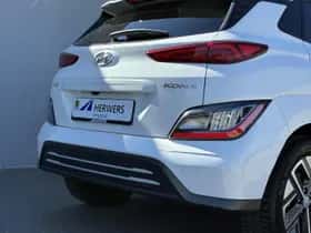 Hyundai Kona (2023) thumbnail 40