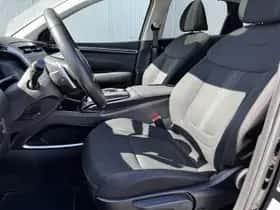Hyundai Tucson (2023) thumbnail 3