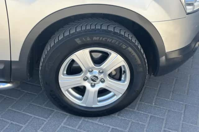 Nissan Qashqai (2008) thumbnail 14