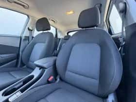 Hyundai Kona (2023) thumbnail 13