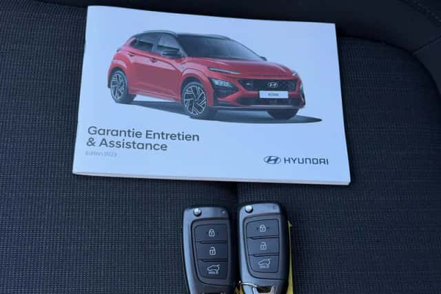 Hyundai Kona (2023) thumbnail 4
