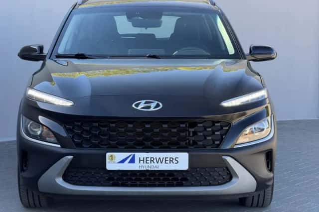 Hyundai Kona (2023) thumbnail 6