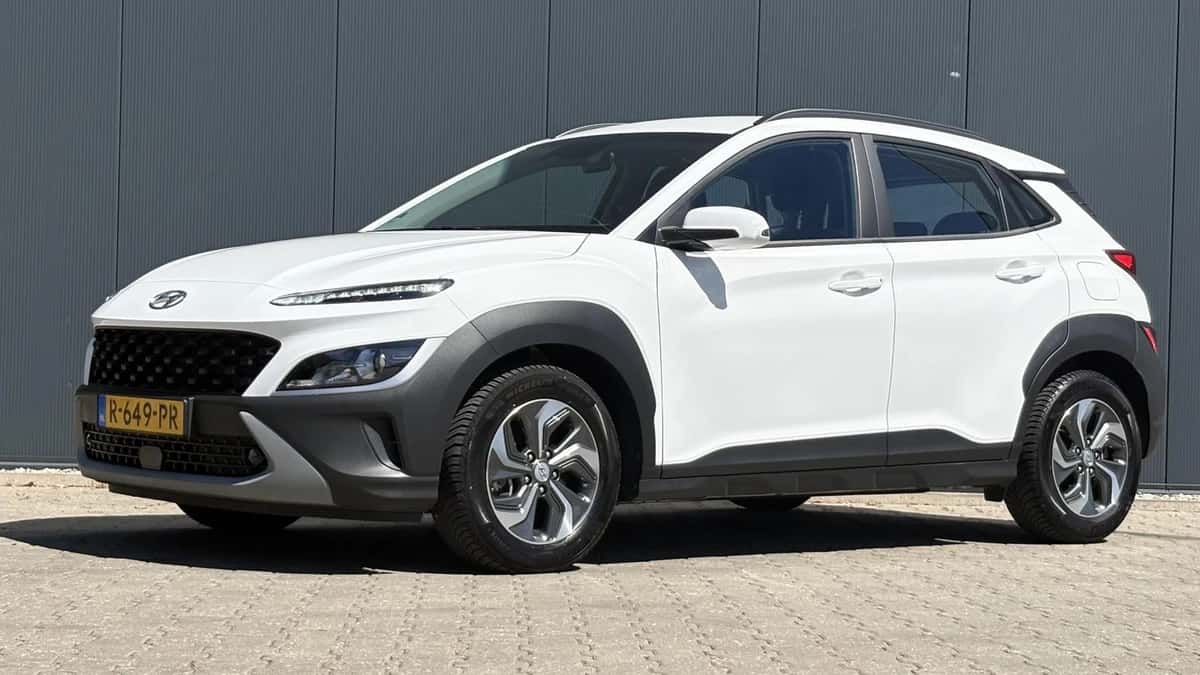 Hyundai Kona (2022) — foto 1