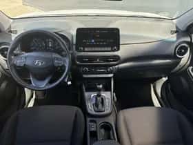 Hyundai Kona (2022) thumbnail 5