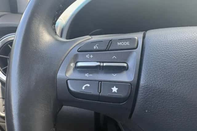 Hyundai Kona (2022) thumbnail 9