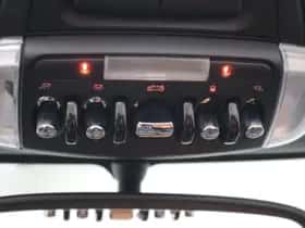 MINI Cabrio (2018) thumbnail 32