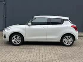 Suzuki Swift (2018) thumbnail 12